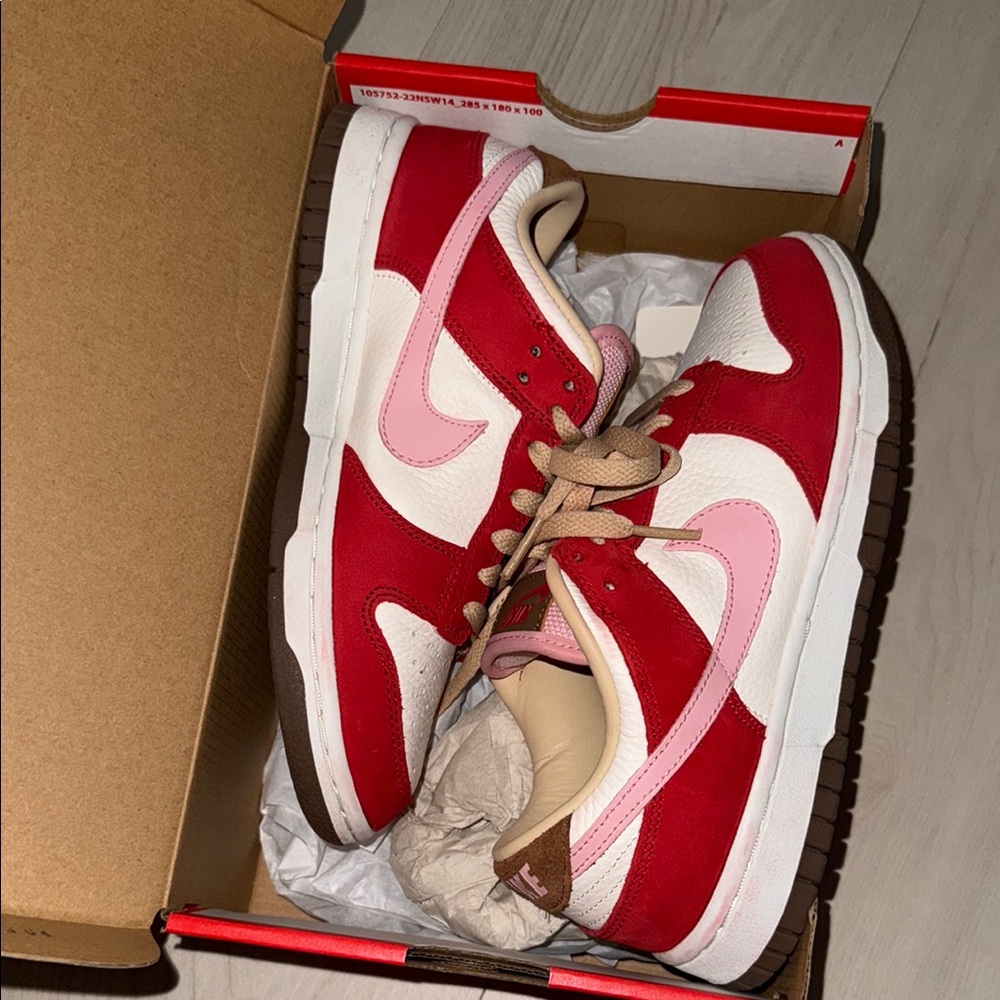Nike Women's Sneakers Red and Pink